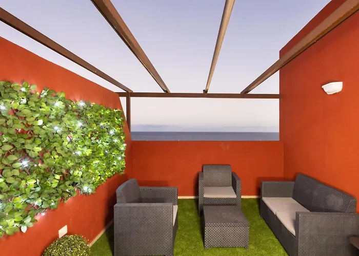 Home2book Sea Front Duplex Terrace Pool דירה *